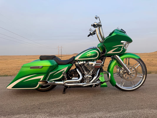 2024 Harley‑Davidson FLTRX “Candy Green 26” — Ultra‑Luxury Custom Road Glide