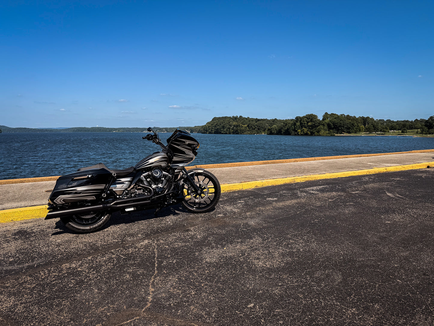2025 Harley-Davidson FLTRX Nash Customs Hybrid