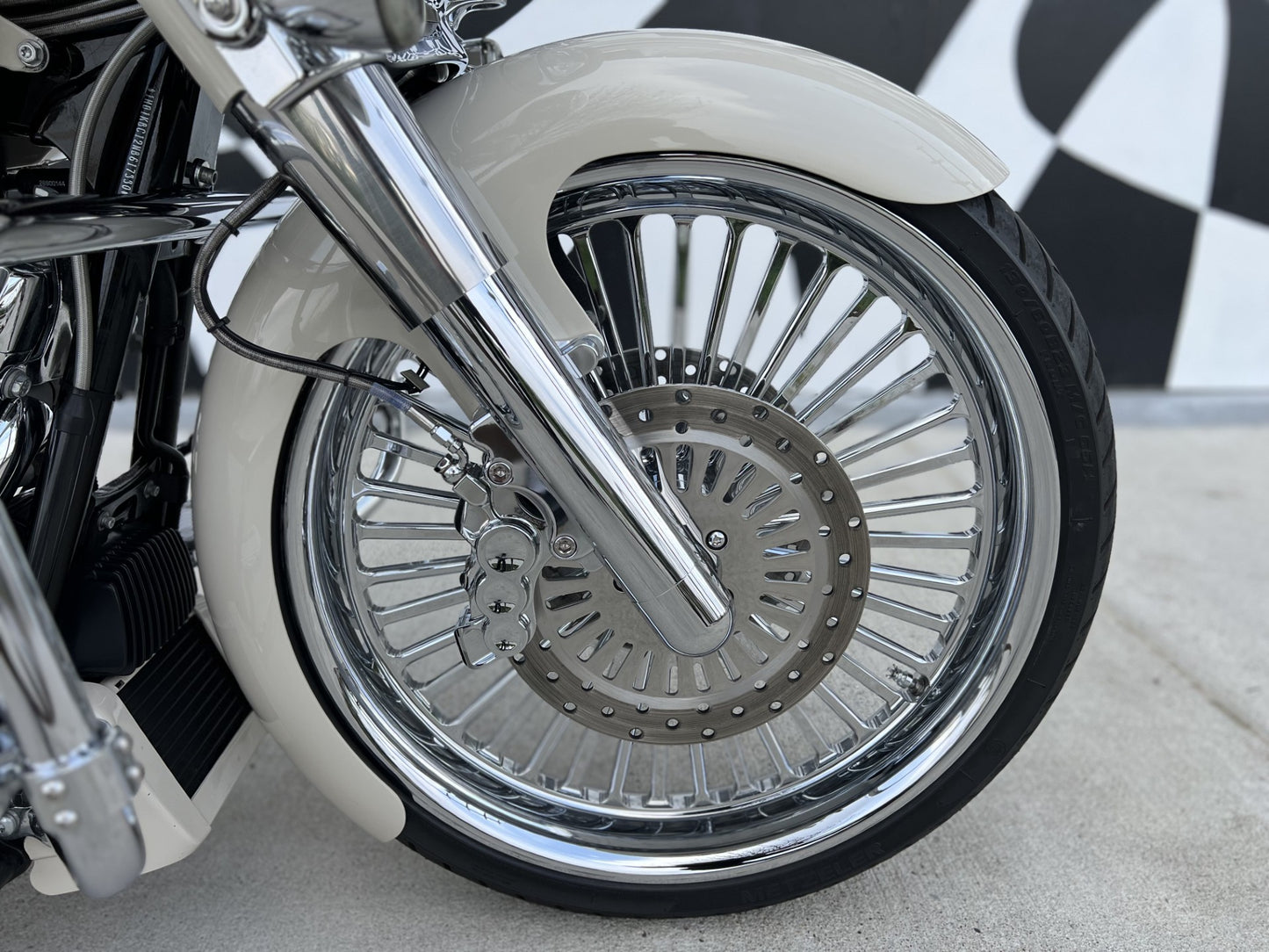 2022 Nash Custom Street Glide 23″