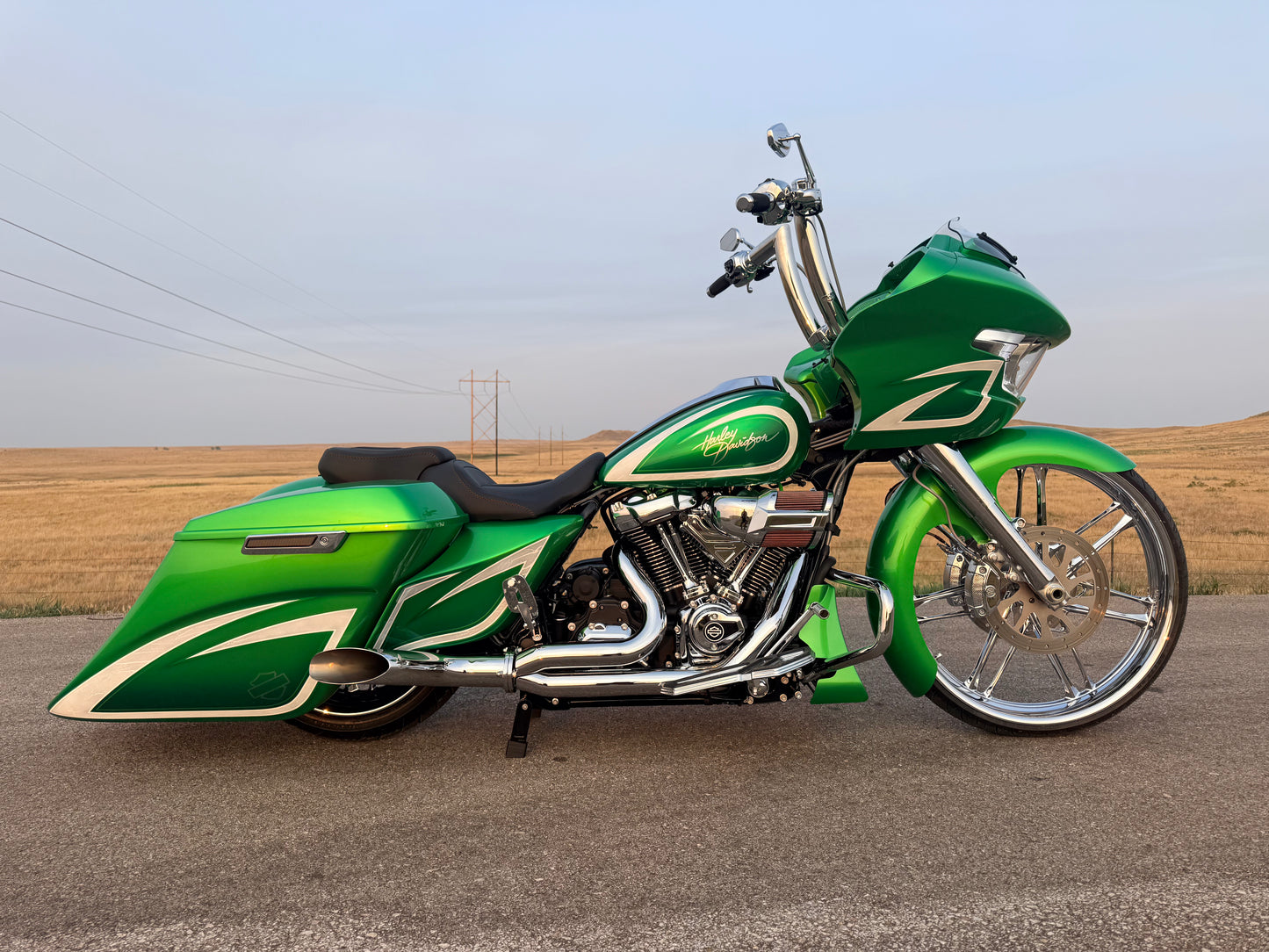2024 Harley‑Davidson FLTRX “Candy Green 26” — Ultra‑Luxury Custom Road Glide