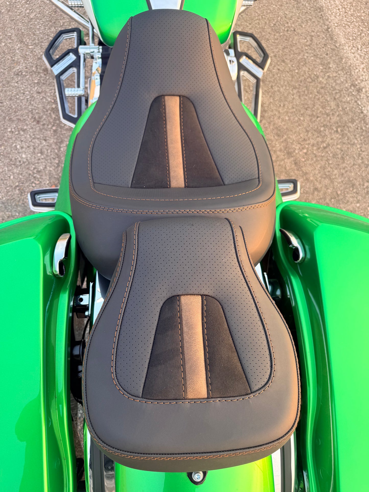 2024 Harley‑Davidson FLTRX “Candy Green 26” — Ultra‑Luxury Custom Road Glide