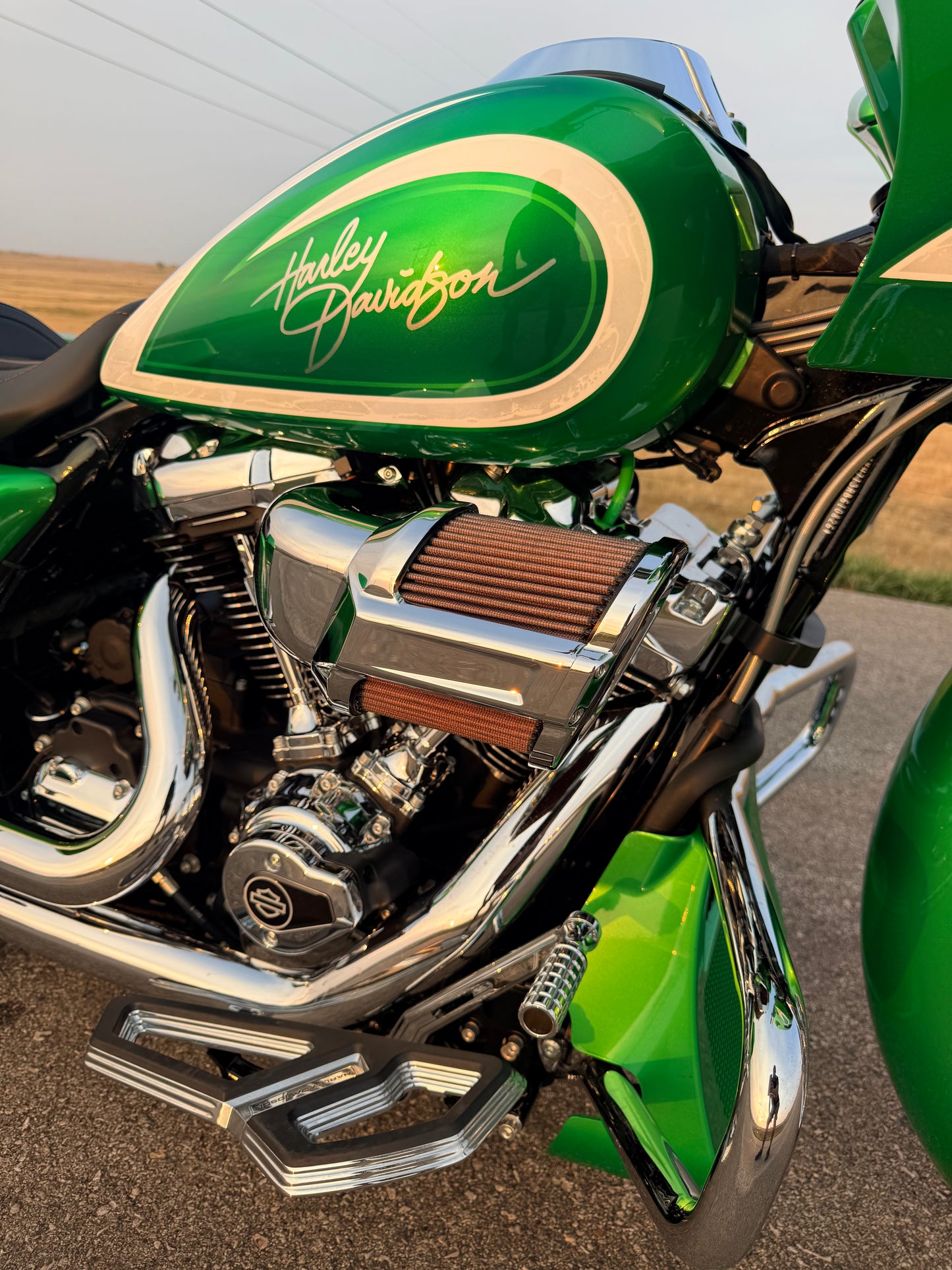 2024 Harley‑Davidson FLTRX “Candy Green 26” — Ultra‑Luxury Custom Road Glide