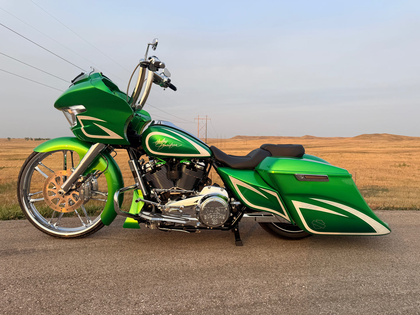 2024 Harley‑Davidson FLTRX “Candy Green 26” — Ultra‑Luxury Custom Road Glide