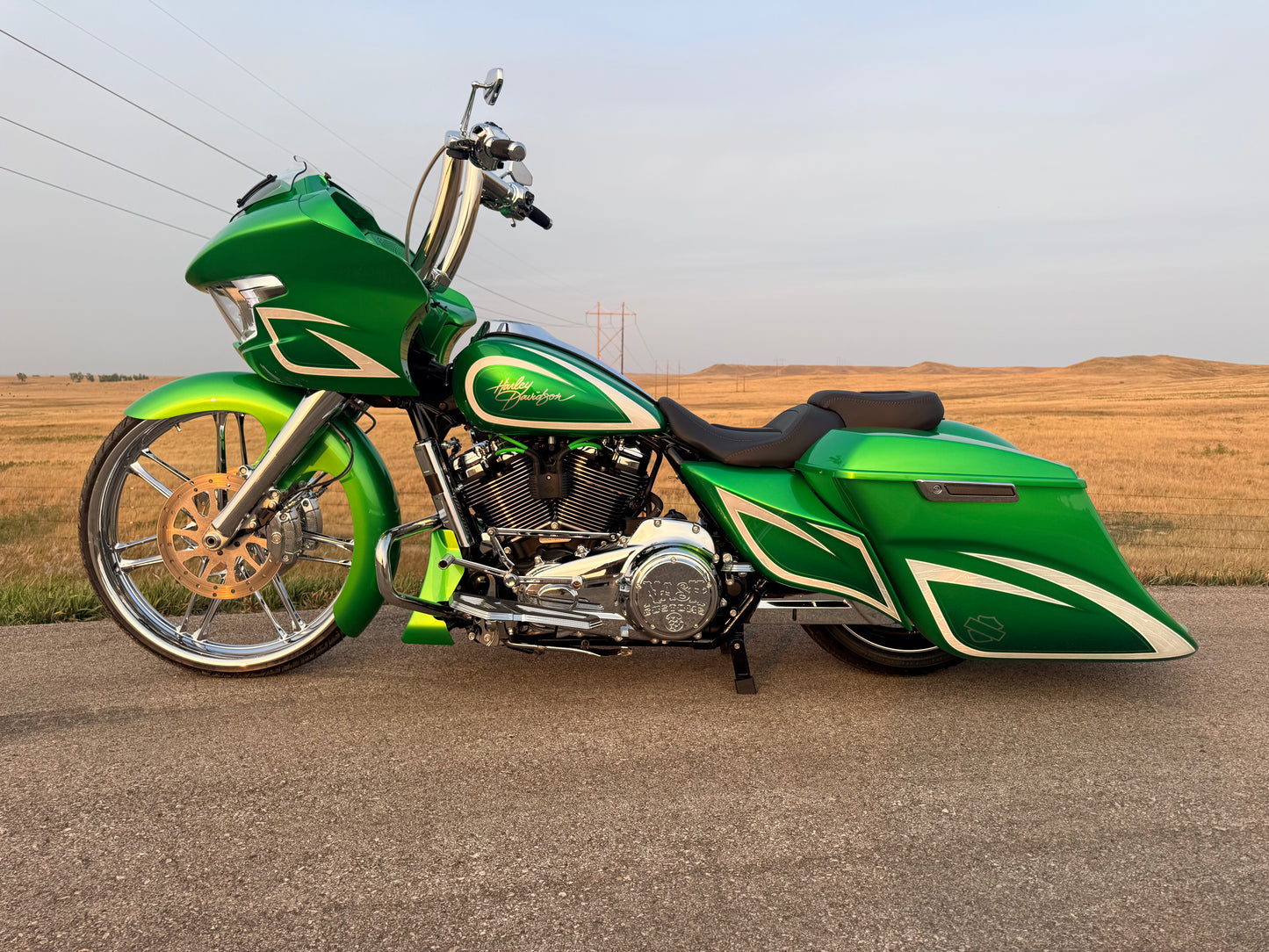 2024 Harley‑Davidson FLTRX “Candy Green 26” — Ultra‑Luxury Custom Road Glide
