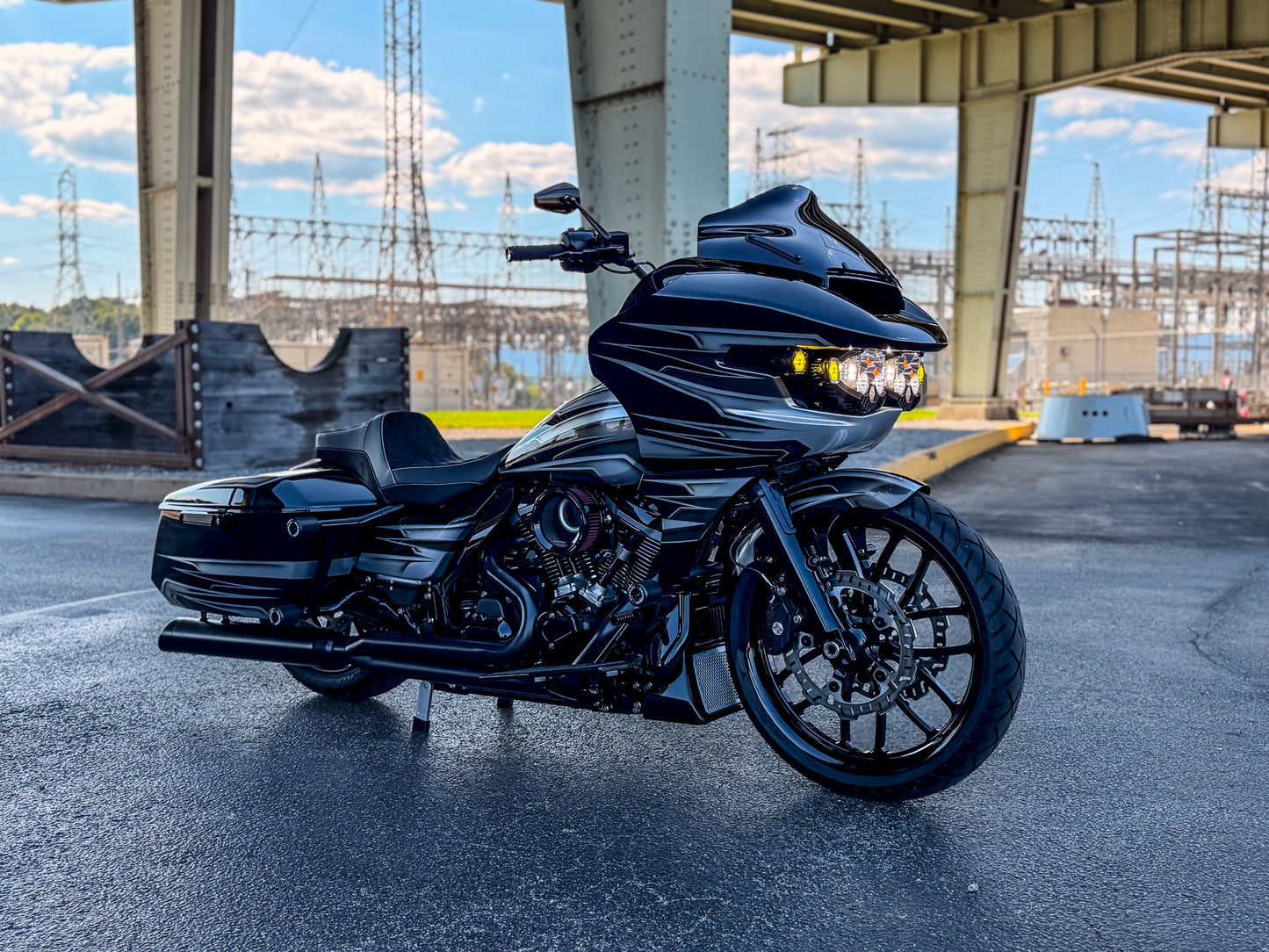 2025 Harley-Davidson FLTRX Nash Customs Hybrid