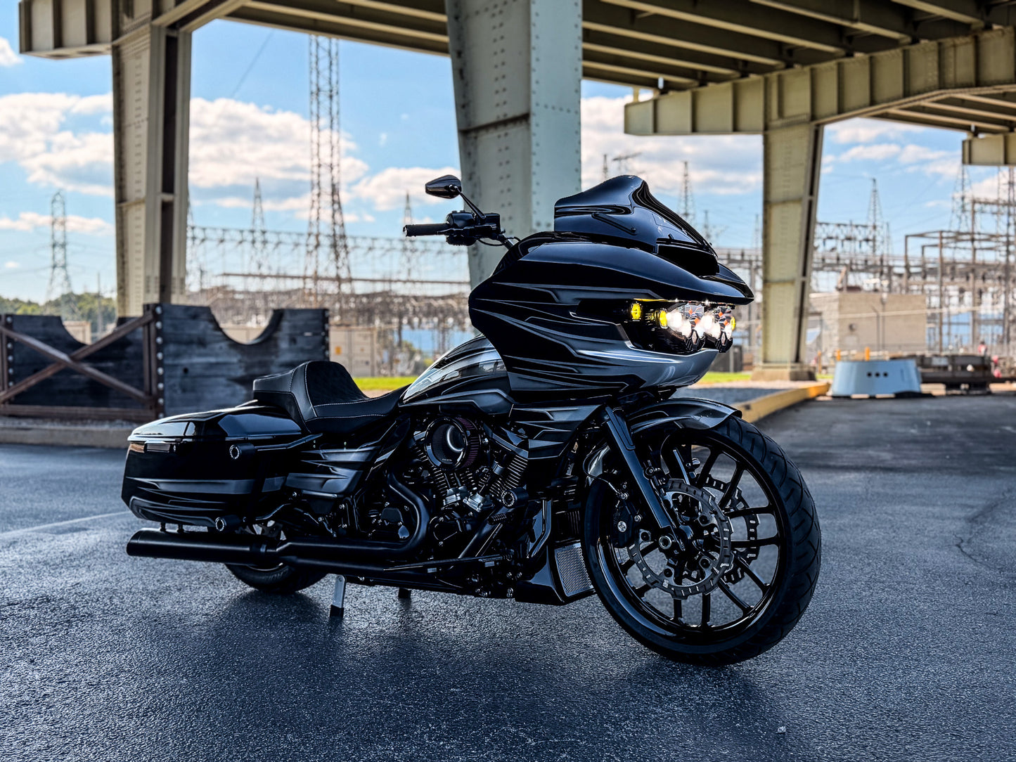 2025 Harley-Davidson FLTRX Nash Customs Hybrid