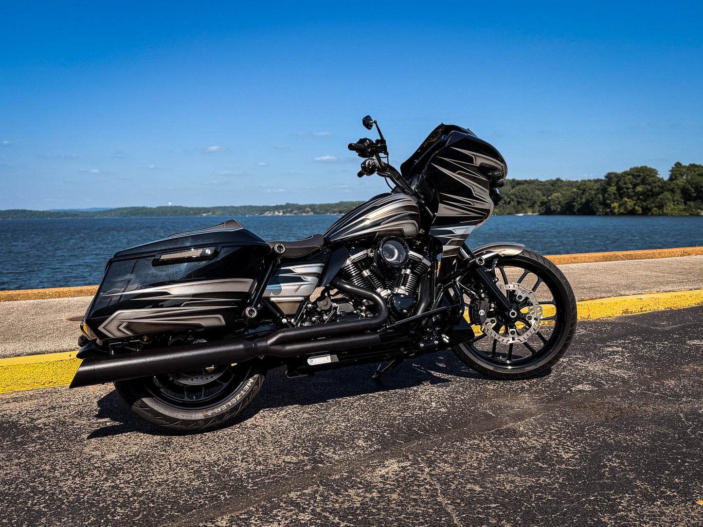 2025 Harley-Davidson FLTRX Nash Customs Hybrid