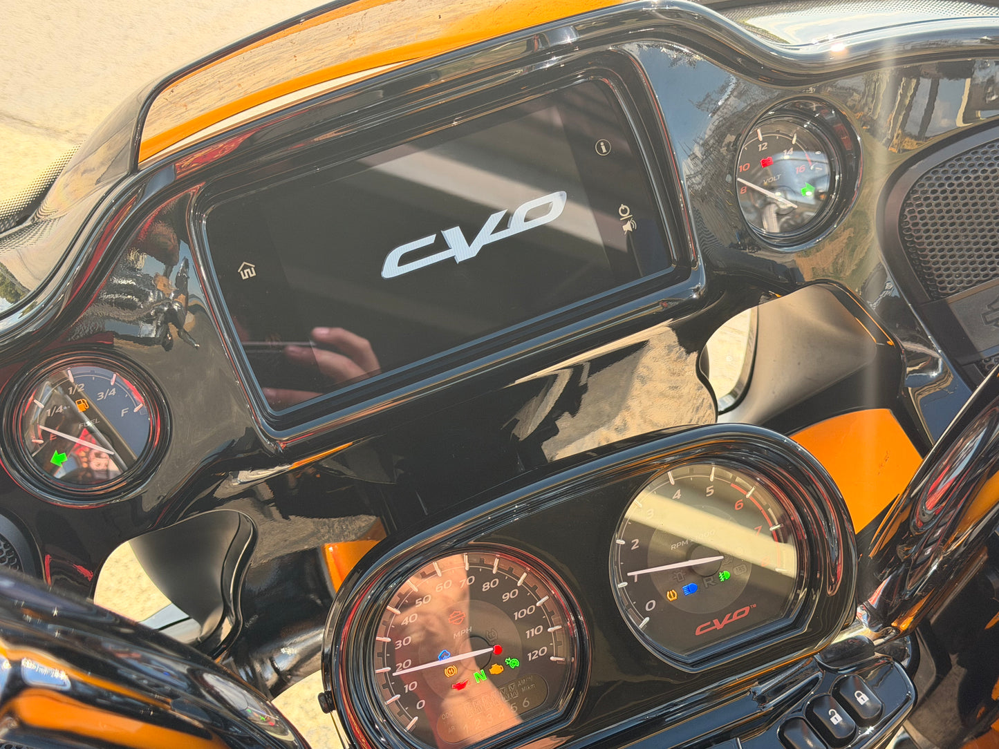 2022 Harley-Davidson CVO Road Glide Trade Special