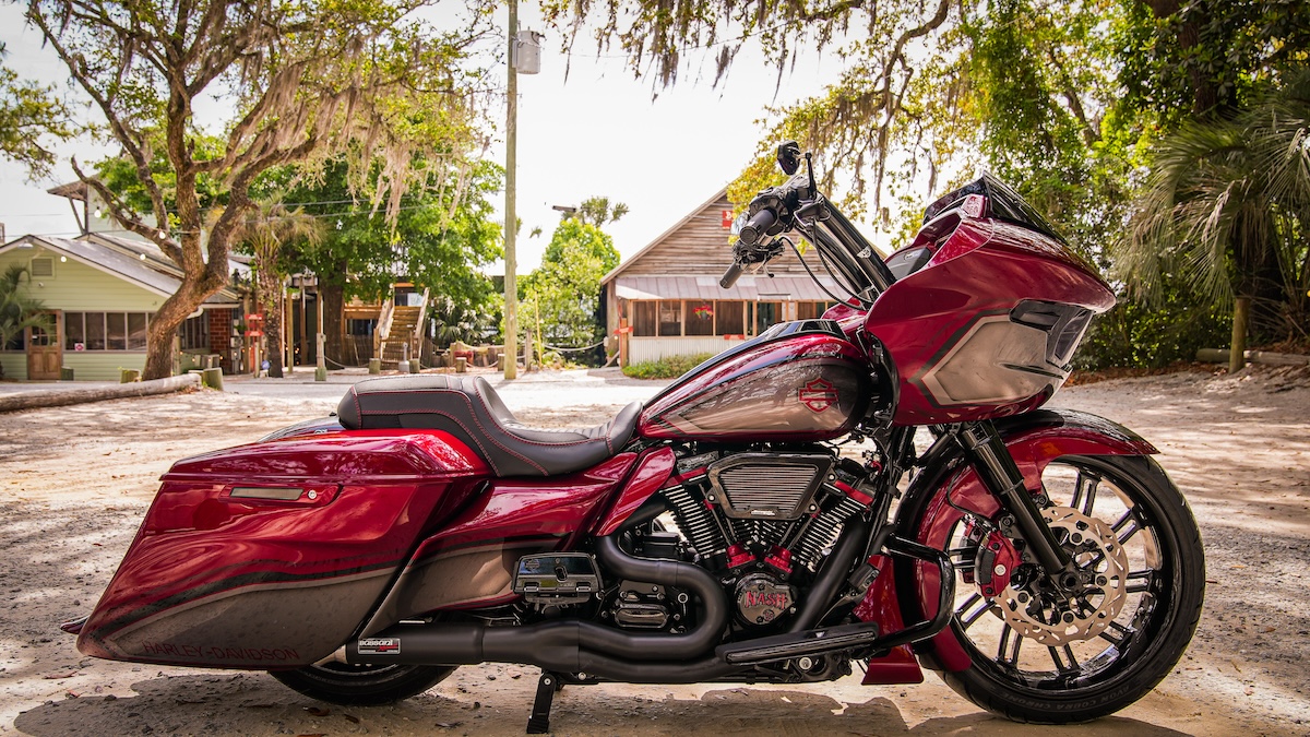 2024 FLTRX CANDY RED