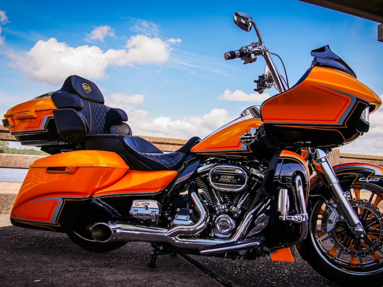 2022 Custom CVO Road Glide Fatty