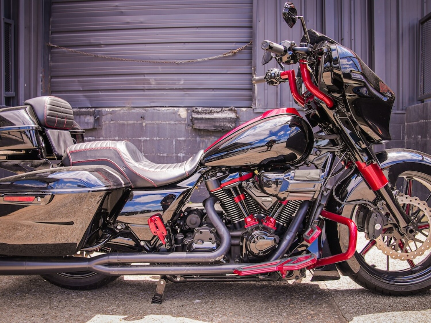 24 NASH CUSTOMS STREET GLIDE BLACK