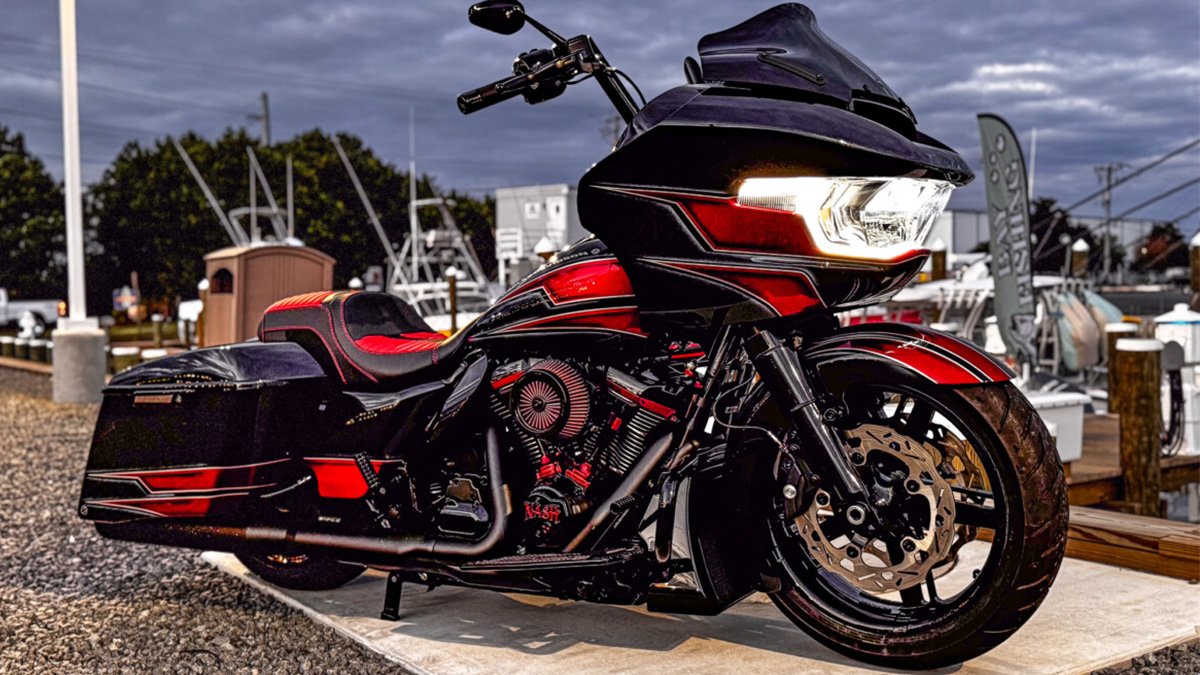 2024 ROAD GLIDE 18″ FAT TIRE