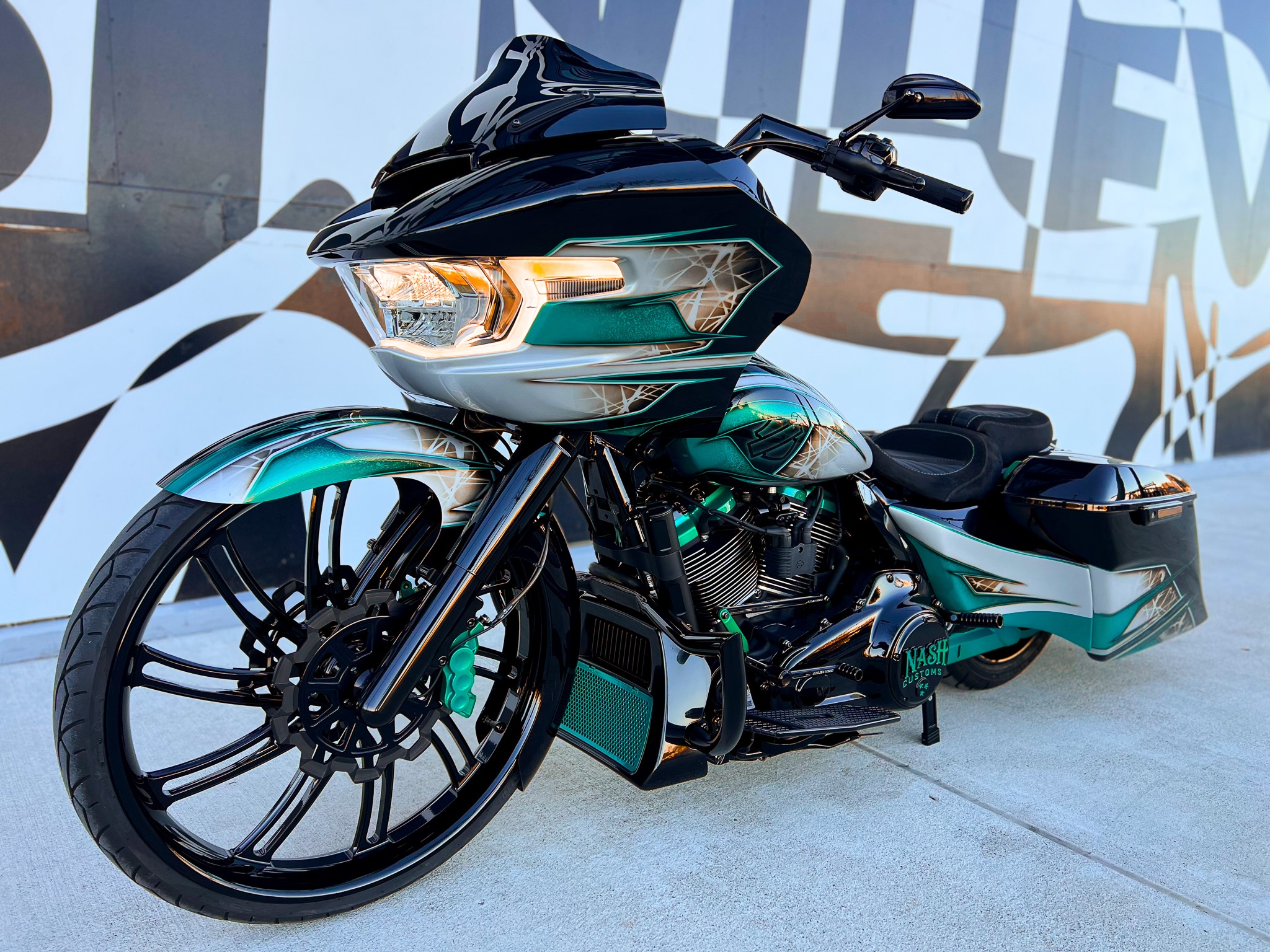 Nash Customs 26 Black Teal RoadglideIMG 2764
