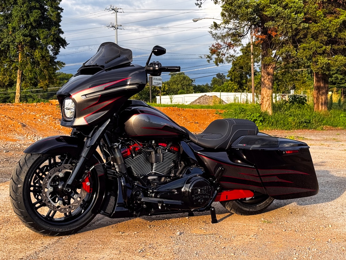 2024 Nash Customs Street Glide 18inch Fat Tire44